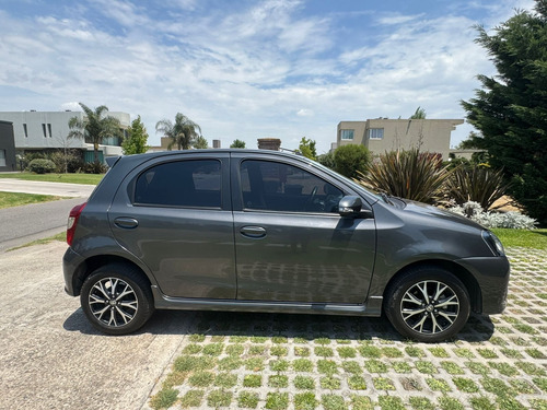 Toyota Etios XLS 1.5
