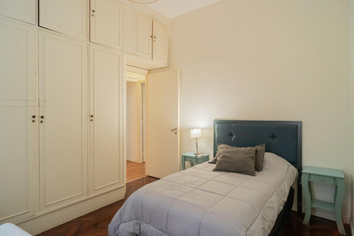 Venta Departamento 3 Ambientes Excelente Estado En Recoleta.