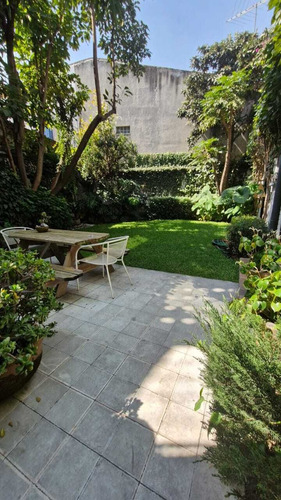 Casa Con Uso De Suelo, En Venta, En Coyoacán, Con Ubicación Privilegiada!!