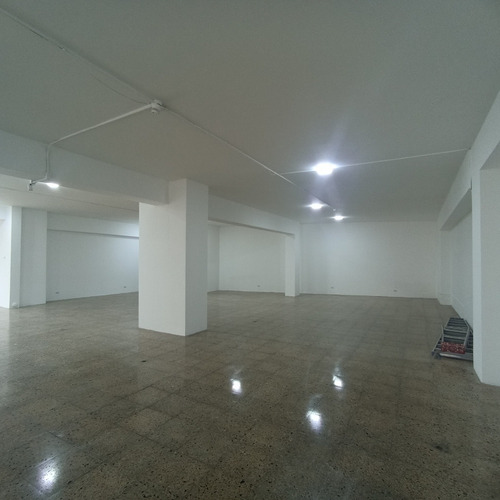 Imagen 7 de 12 de Vendo Local Comercial Excelente Ubicación Puerto La Cruz Calle Sucre Edo Anzoategui Vzla.