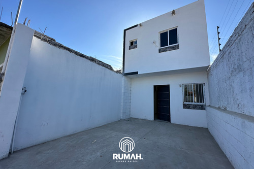 Casa En Venta En Col. Flores Magón