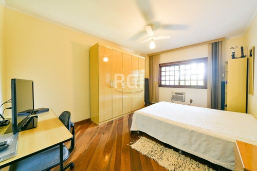 Imagem 10 de 15 de Casa - Teresopolis - Ref: 410688 - V-cs36006716