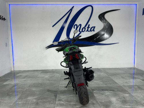 Bajaj Dominar