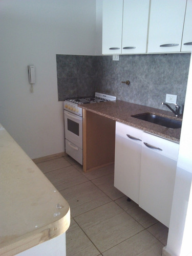 Imagen 1 de 8 de Depto. 3 Ambientes En Venta, Zona Chilavert