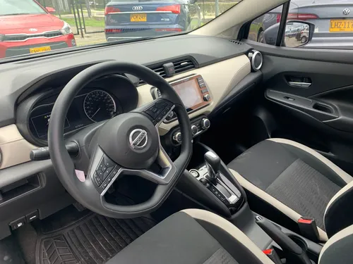 Nissan Versa 1.6 Advance
