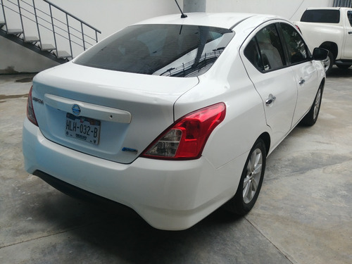 Imagen 3 de 5 de Nissan Versa 2016