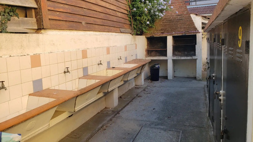 Monoambiente De 17 M2 En P.b. Al Frente - Villa Gesell - 1 Del Mar, En 133 Y 1 -zona Sur -4 Del Muelle De Pesadores,bajas Expensas -amueblado-parrilla-estacionamiento-