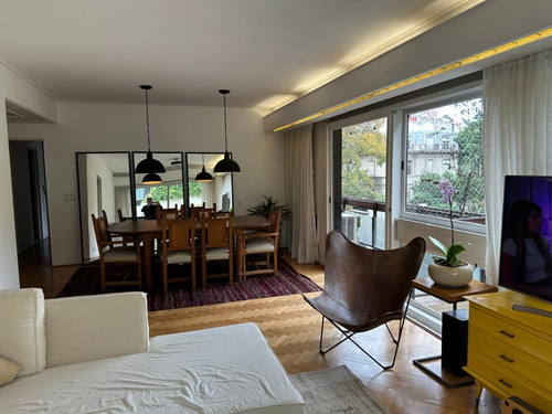 Venta Excelente Piso Con Cochera Fija En Esquina, Muy Luminoso, En Belgrano C