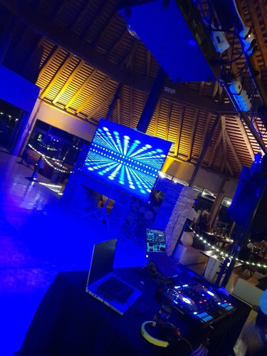 Imagen 5 de 10 de Servicio De Discoteca Alquiler De Equipos Parlante Luces Etc