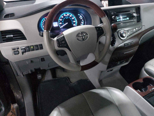 Imagen 9 de 15 de Toyota Sienna 2014 5p Limited V6/3.5 Aut