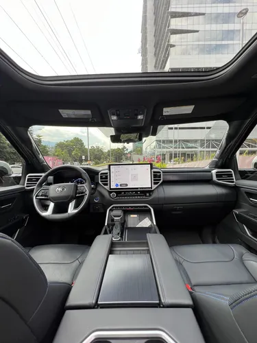 Toyota Sequoia 3.5 V6 Platinum