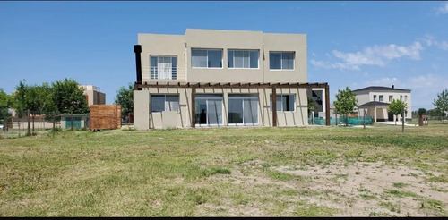 Imagen 2 de 14 de Casa - El Canton - Puerto