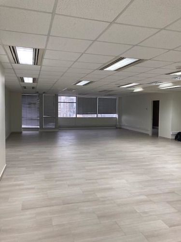 Imagen 8 de 18 de Arriendo De Oficina De 232 M2 En Edificio Santiago 2000