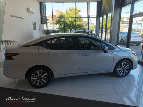 Nissan Versa Advance Automatico