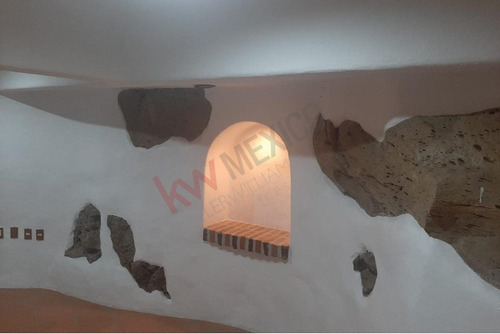 En Renta Casa De 1 Nivel En Zona Norte De Cuernavaca Privada, Jardín, Sótano Y Espacio Extra