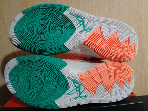 Tenis Nike Kyrie 6 N7 9mx Basquet Retro Hombre Adulto (Usado)