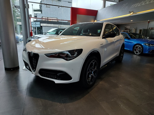 Alfa Romeo Stelvio 2.0 280cv At Q4 Veloce