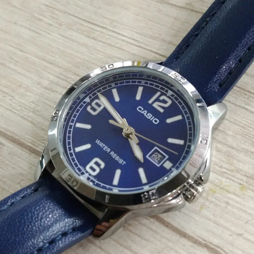 Reloj Pulsera Casio Malla De Cuero Ltp-v004l 3 Bar