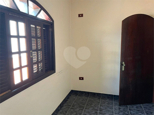 Imagem 15 de 30 de Sobrado Residencial Ou Comercial - 3 Quartos E 10 Vagas De Garagem. - 170m² - Reo685027