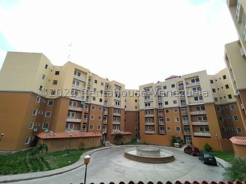 Imagen 1 de 15 de Apartamento En Venta En Urb Los Roques Intercomunal Db 22-20730