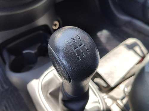 Nissan March 1.6 S 16v
