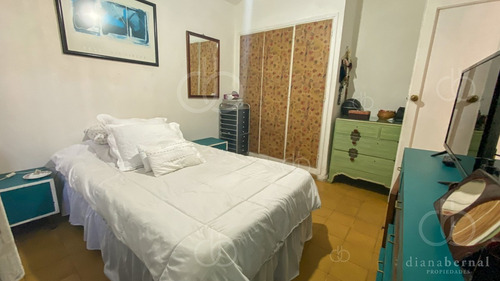 Casa Con Deposito En El Centro De Maldonado.- Ref: 54286