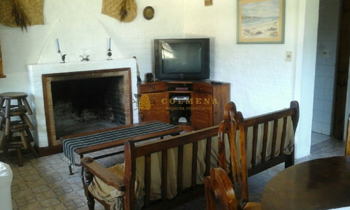Casa En La Barra, 3 Dormitorios *- Ref: 334