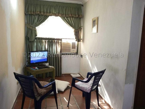 Imagen 13 de 30 de Gustavo Zavala Rentahouse 22-20889
