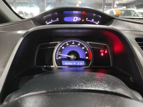Honda Civic 1.8 Lxs 16v Flex 4p Automático