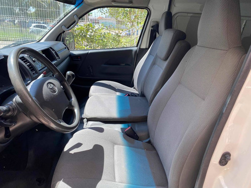 Imagen 11 de 15 de Toyota Hiace 2018 2.7 Panel Super Larga Mt