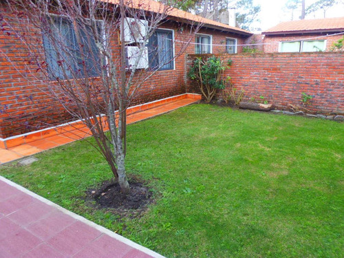 Imagen 7 de 14 de Hermoso Chalet 200 Metros Del Mar !!!