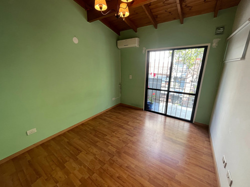 Hermoso Ph 2 Amb. En Duplex Al Frente Con 2 Balcones