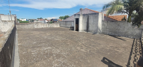 Venta En Block, Casa De 5 Ambiente + Galpón De Loza