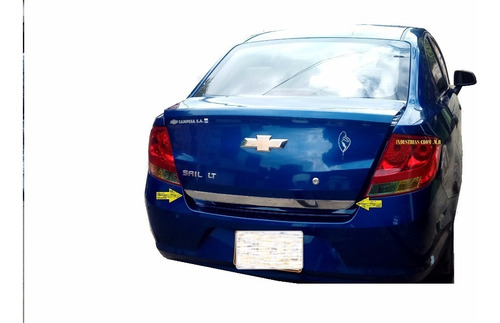 Chevrolet Sail Platina Cromada De Baul..
