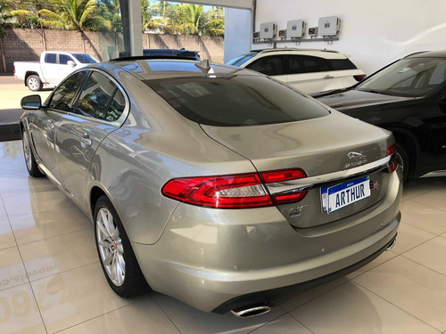 Jaguar Xf 2.0 Premium Luxury Turbocharged Gasolina 4p
