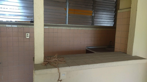 Imagen 5 de 12 de Acapulco Avenida Ejido Edificio En Venta Con Departamentos Y Locales Comerciales