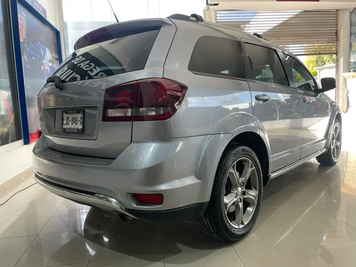 Dodge Journey 2.4 Sxt Sport 7 Pasajeros At