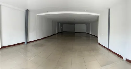 Local Comercial Sobre Av Principal
