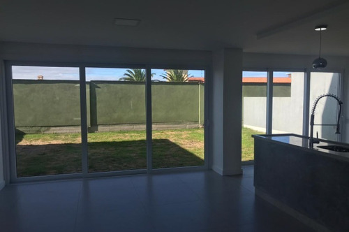 Imagem 21 de 29 de Casa À Venda Em Xangri-la - Ca01176 - 68176696