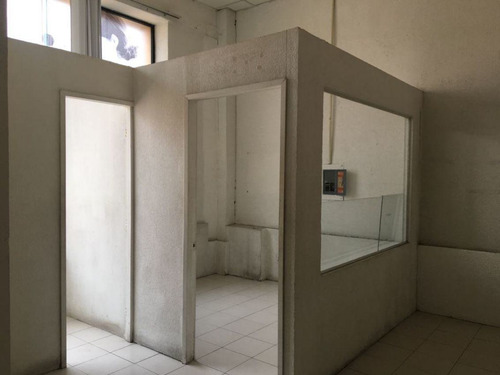 Local Comercial En Jacarandas, Cuernavaca, Morelos - Caen-690-lc
