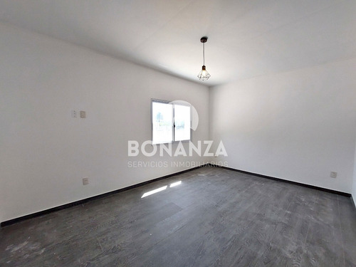 Imagen 13 de 28 de Piriápolis, Los Ángeles. Casa En Venta. 3 Dormitorios, 2 Baños.