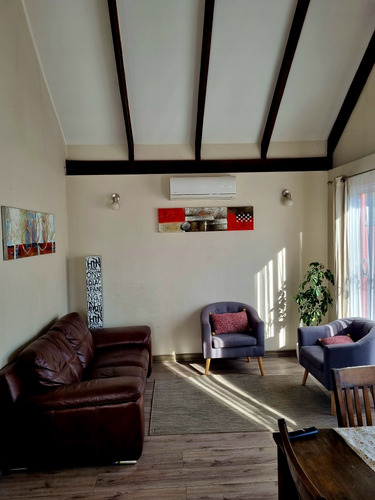 Casa 3 Dormitorios, 2 Baños