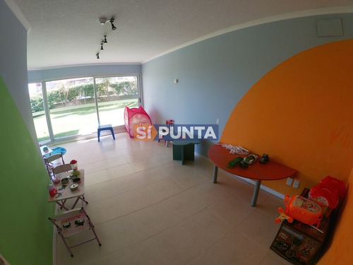 Imagen 20 de 23 de Torre Con Servicios