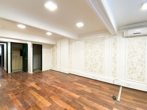 Arriendo Oficina Ahumada Con Moneda 6 Privados, 4 Baños