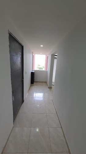 Imagen 2 de 12 de Apartamento En Venta Valles De Aragon 172-1462
