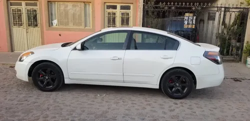 Nissan Altima 2.5 Sl High At Piel Qc Cvt