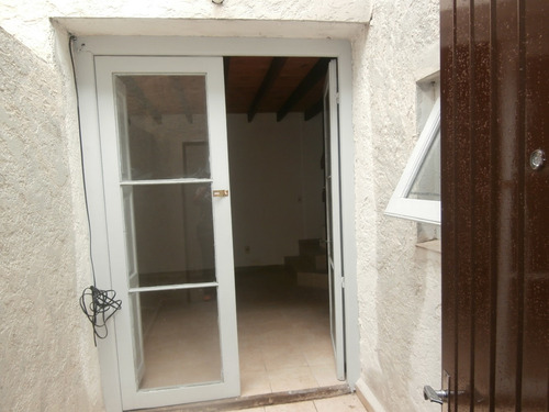Imagen 10 de 11 de Vendo Edificio Entero 10 Casas Duplex U$s 690000 Buena Renta