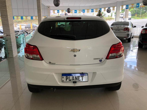 Onix Hatch Lt 1.0 8v Flexpower 5p Mec.