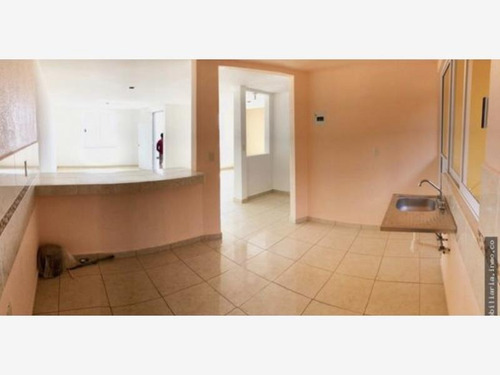 Imagen 3 de 10 de Casa Sola En Venta Fraccionamiento Real De Joyas