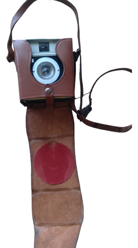 Cámara De Fotos Kodak Fiesta Browni + Estuche De Cuero. (Usado)